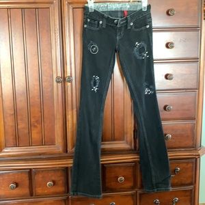GUESS BLACK Stretch Distressed JEANS 👖 (like new ).. Awesome Details